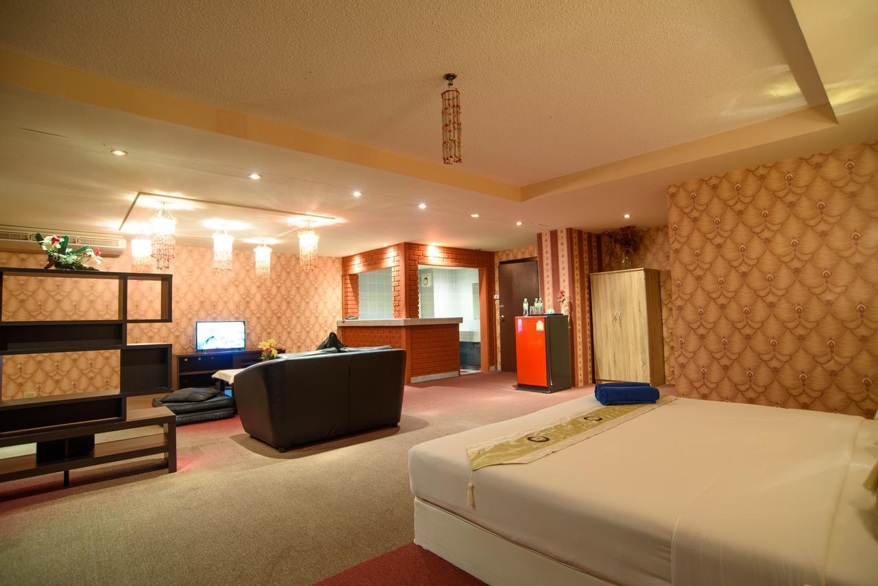 Angket Hip Residence Pattaya Exterior photo
